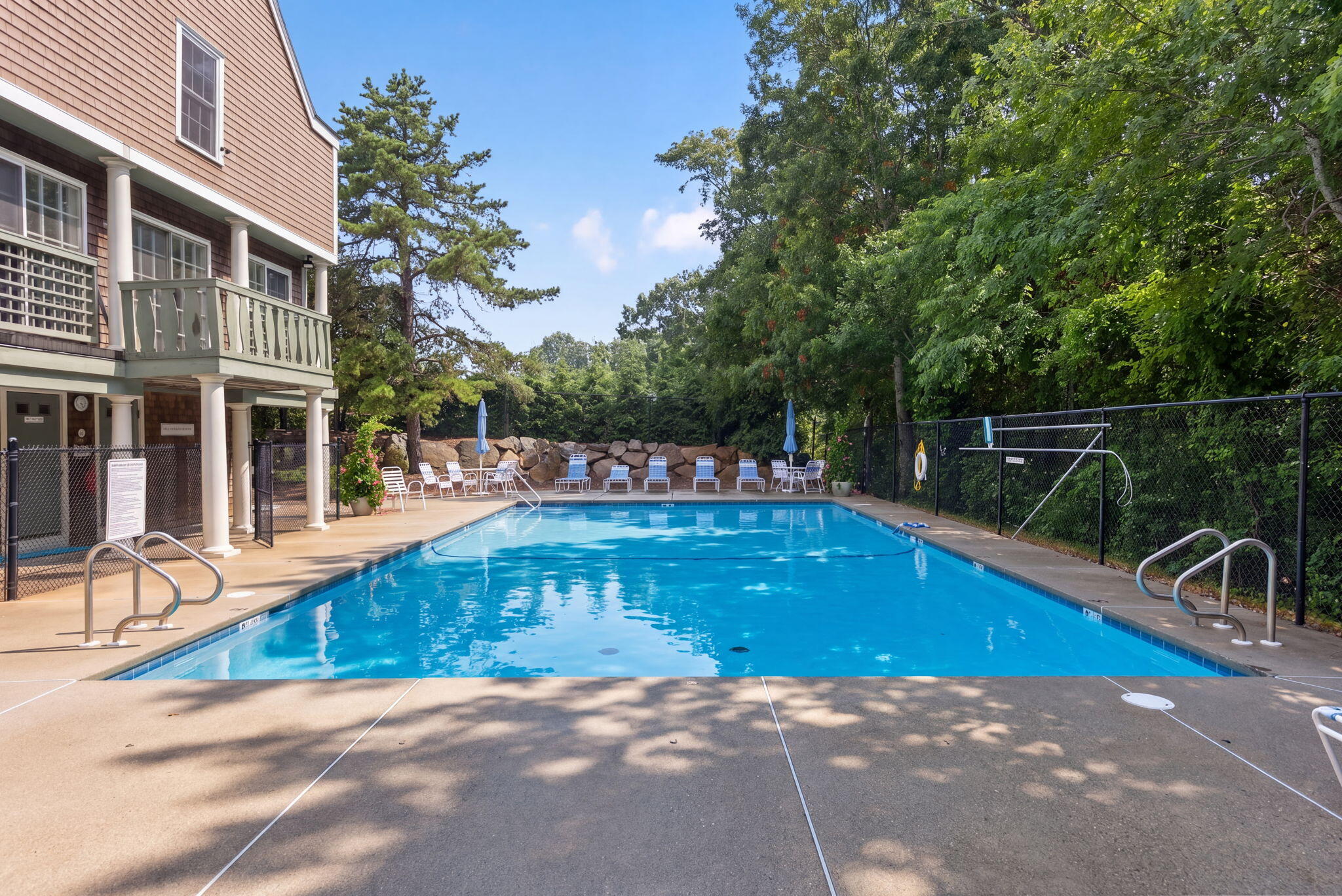 8 Elizabeth Circle Mashpee MA 02649