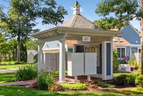 8 Elizabeth Circle Mashpee MA 02649