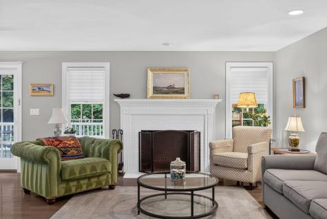 8 Elizabeth Circle Mashpee MA 02649