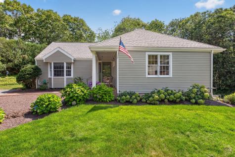 8 Elizabeth Circle Mashpee MA 02649