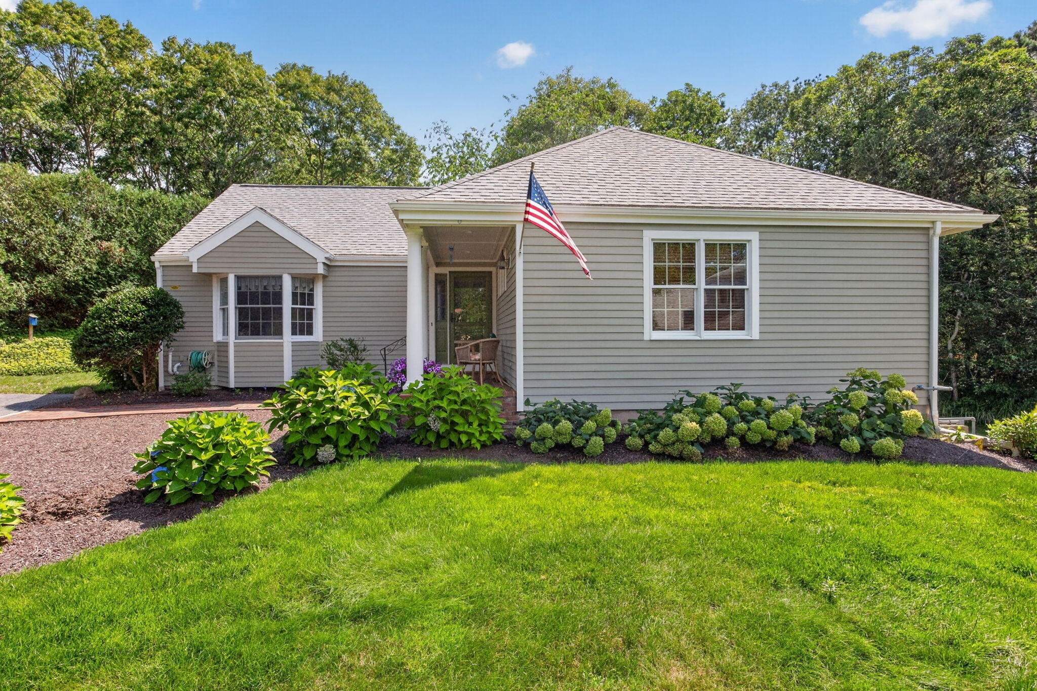 8 Elizabeth Circle Mashpee MA 02649