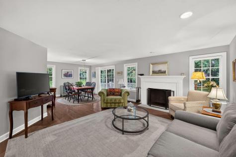 8 Elizabeth Circle Mashpee MA 02649