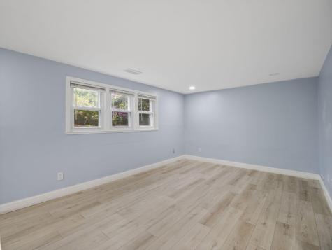 24 Betty's Pond Road Barnstable MA 02601