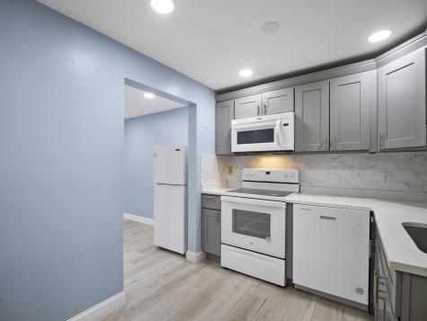 24 Betty's Pond Road Barnstable MA 02601