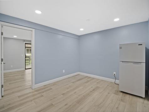 24 Betty's Pond Road Barnstable MA 02601