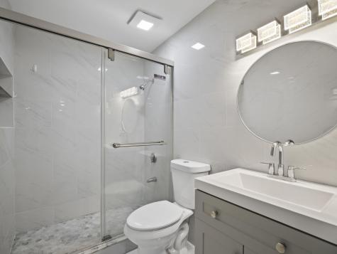 24 Betty's Pond Road Barnstable MA 02601