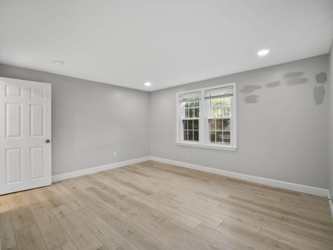 24 Betty's Pond Road Barnstable MA 02601