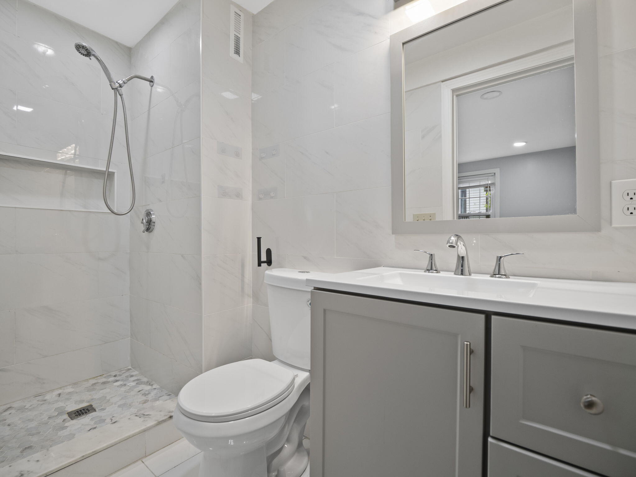 24 Betty's Pond Road Hyannis MA 02601
