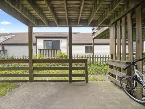 24 Betty's Pond Road Barnstable MA 02601