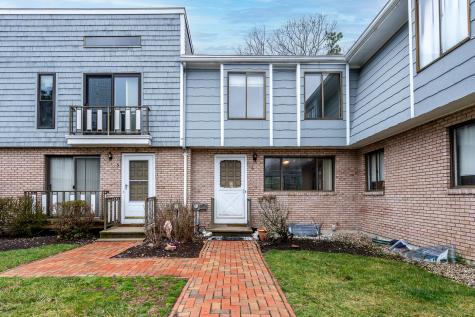 329 W Main Street Barnstable MA 02601