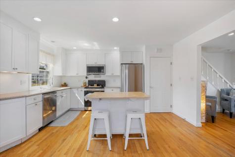 231 Massachusetts 28 Harwich MA 02671