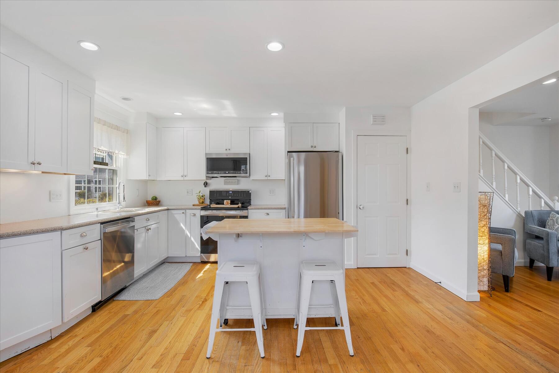231 Massachusetts 28 Harwich MA 02671