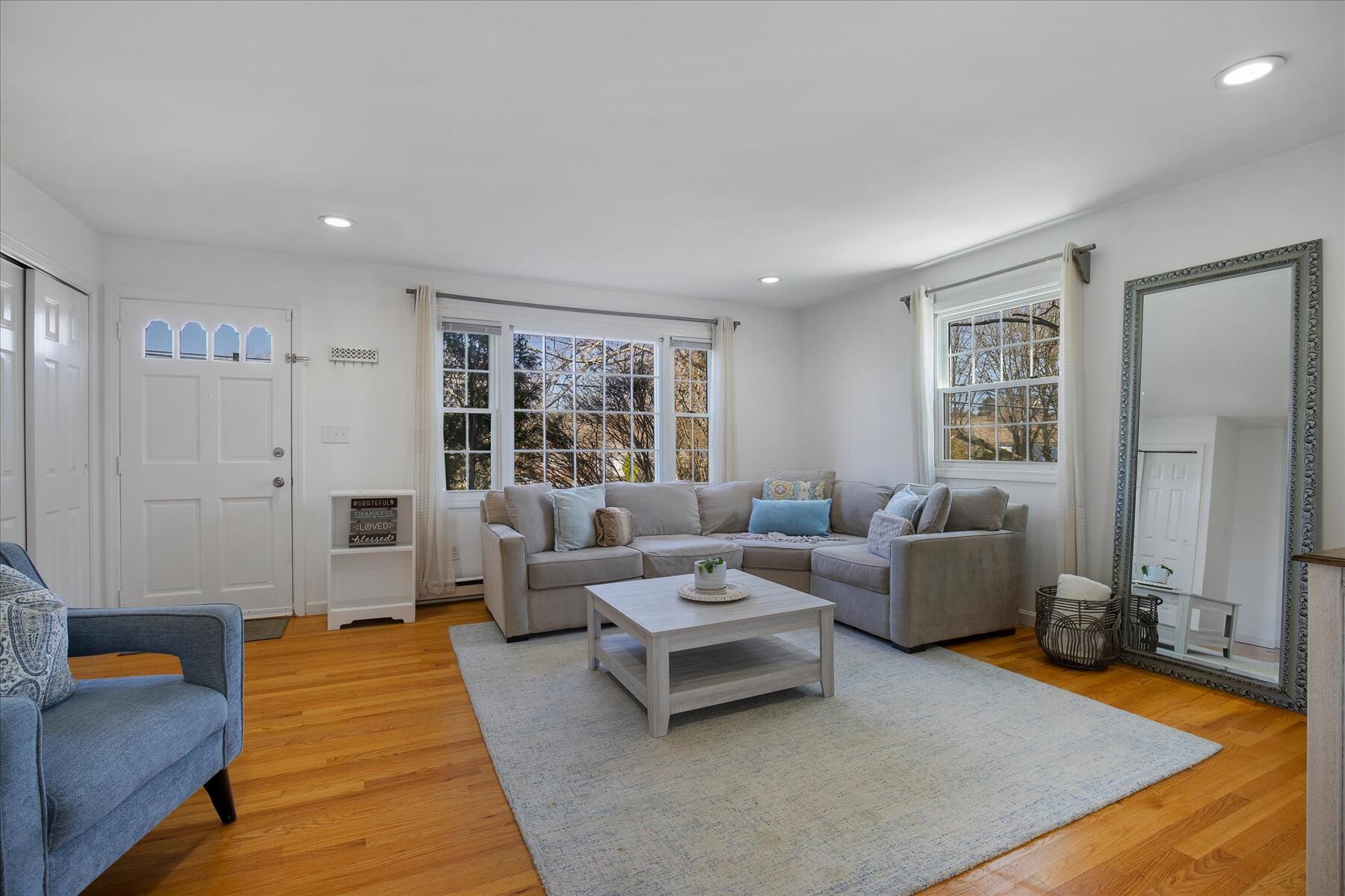 231 Massachusetts 28 Harwich MA 02671