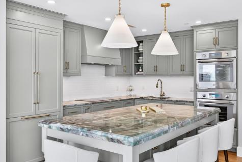 10 Rowes Wharf Boston MA 02110