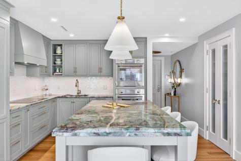 10 Rowes Wharf Boston MA 02110