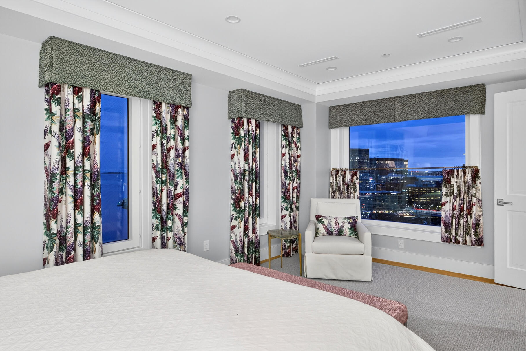 10 Rowes Wharf Boston MA 02110