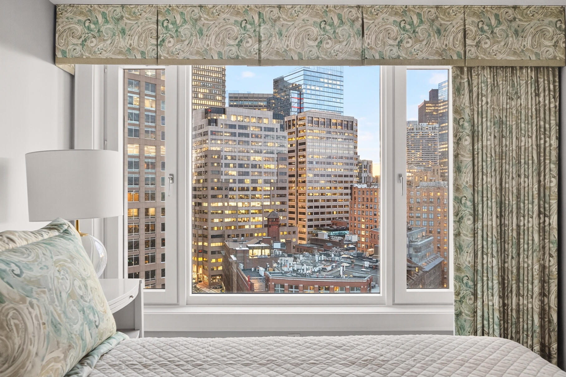 10 Rowes Wharf Boston MA 02110