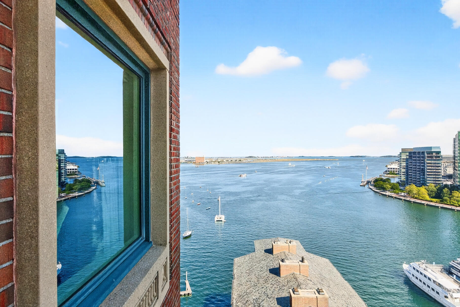 10 Rowes Wharf Boston MA 02110