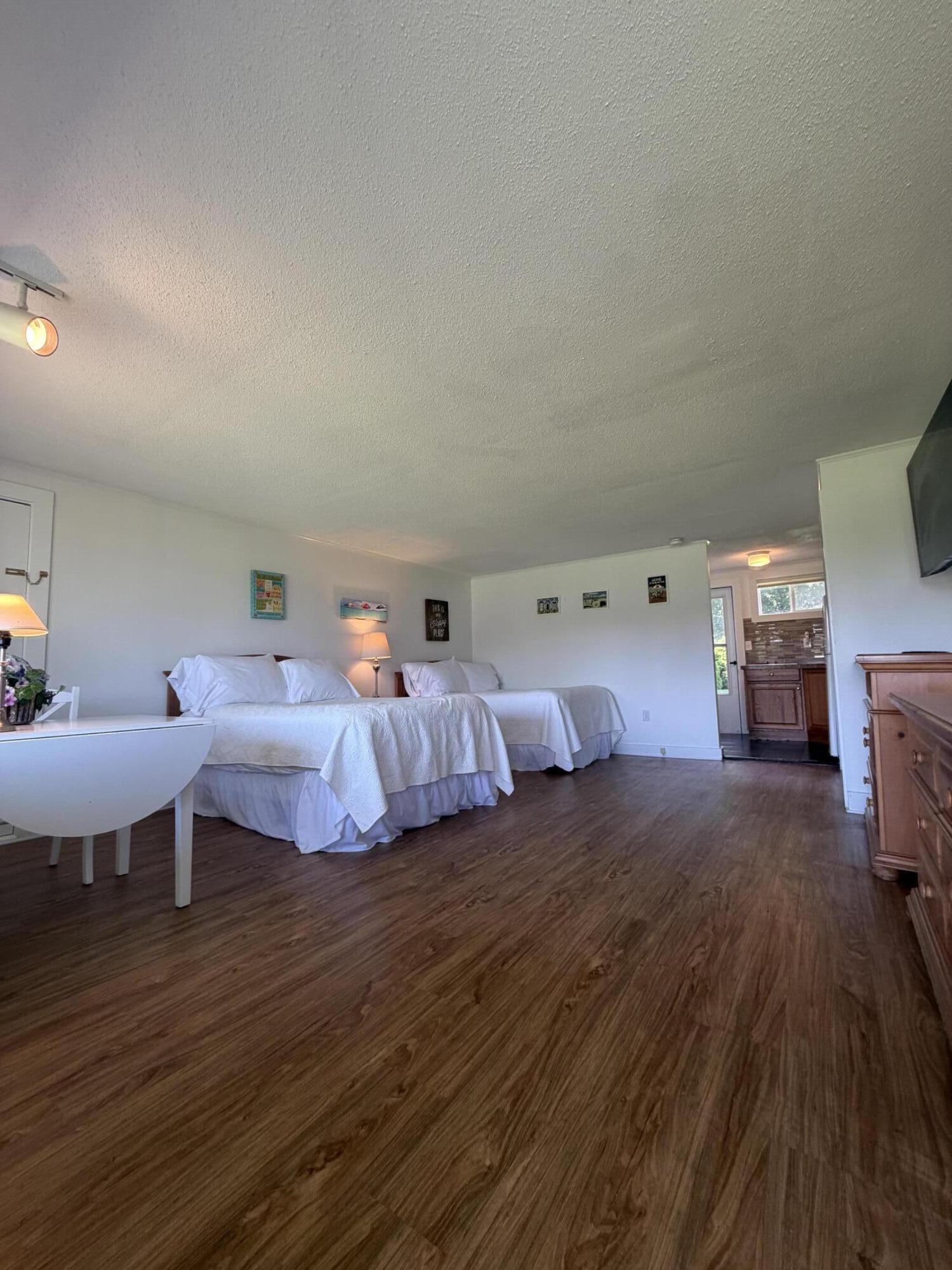 27 Island Inn Road Oak Bluffs MA 02557