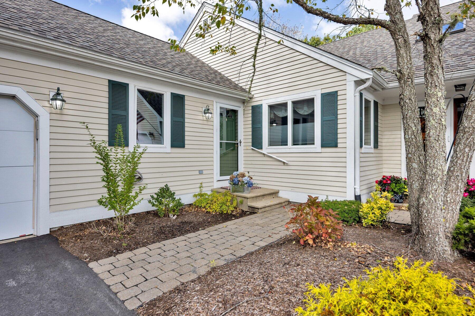 10 Chippers Lane Mashpee MA 02649