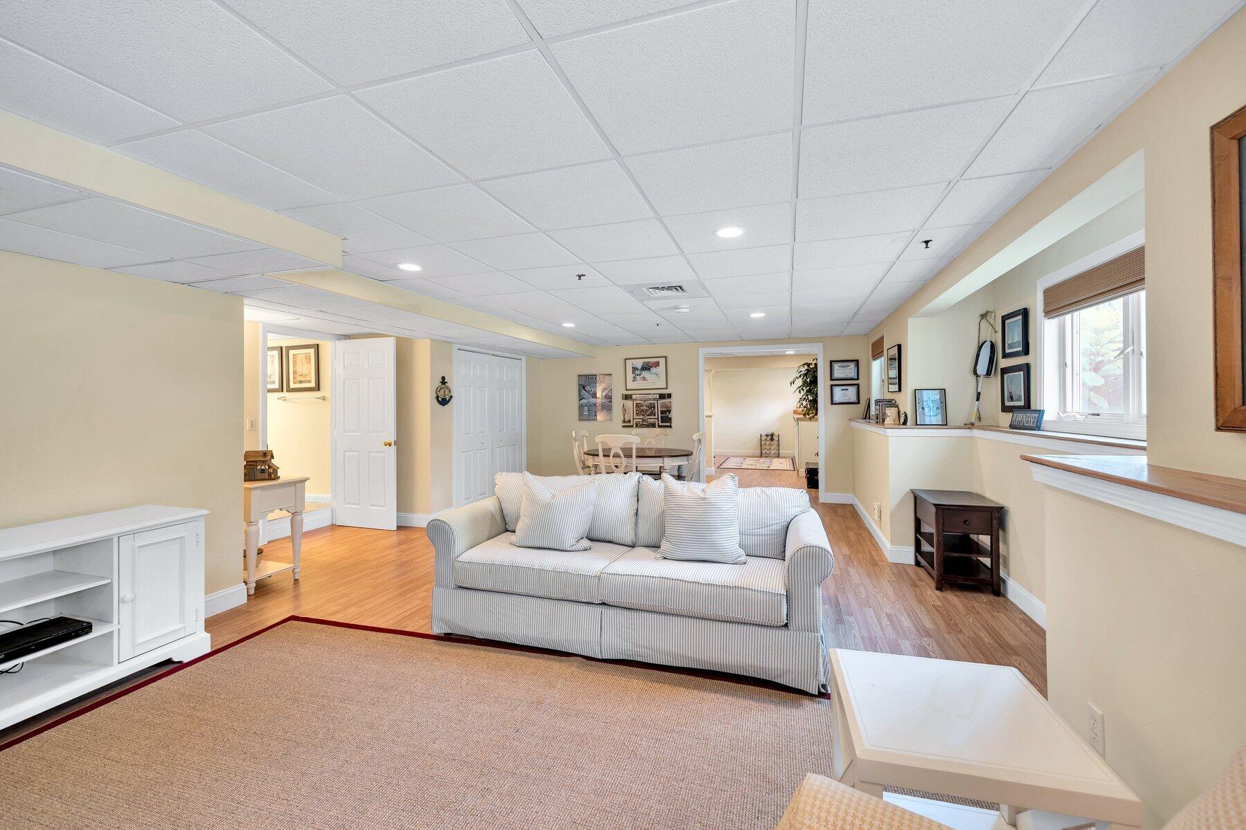 10 Chippers Lane Mashpee MA 02649