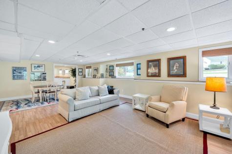 10 Chippers Lane Mashpee MA 02649
