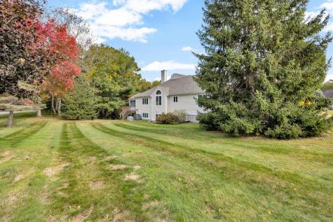 10 Chippers Lane Mashpee MA 02649
