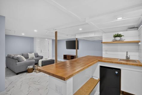 8 Bank Street Eastham MA 02642