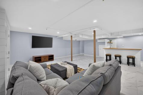8 Bank Street Eastham MA 02642