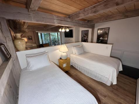 21 39g Island Inn Road Oak Bluffs MA 02557