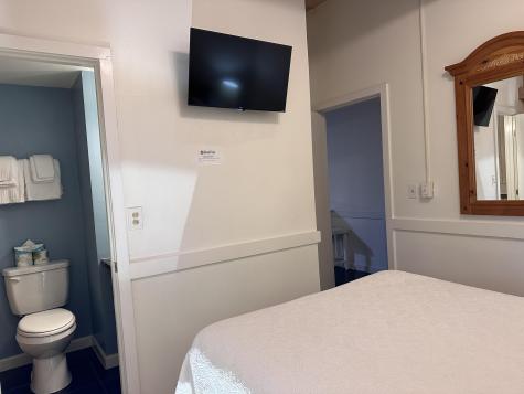 21 39g Island Inn Road Oak Bluffs MA 02557