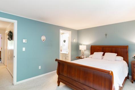 174 Lowell Road Mashpee MA 02649