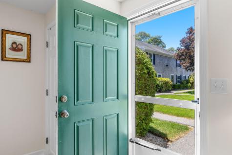 135 W Main Street Barnstable MA 02601