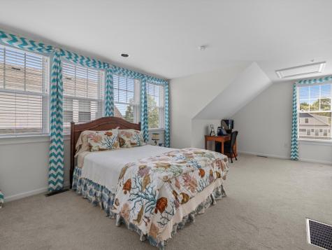 5 Honora Lane Bourne MA 02532
