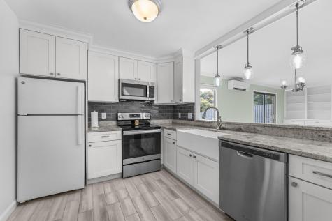 28 Middlecott Lane Brewster MA 02631