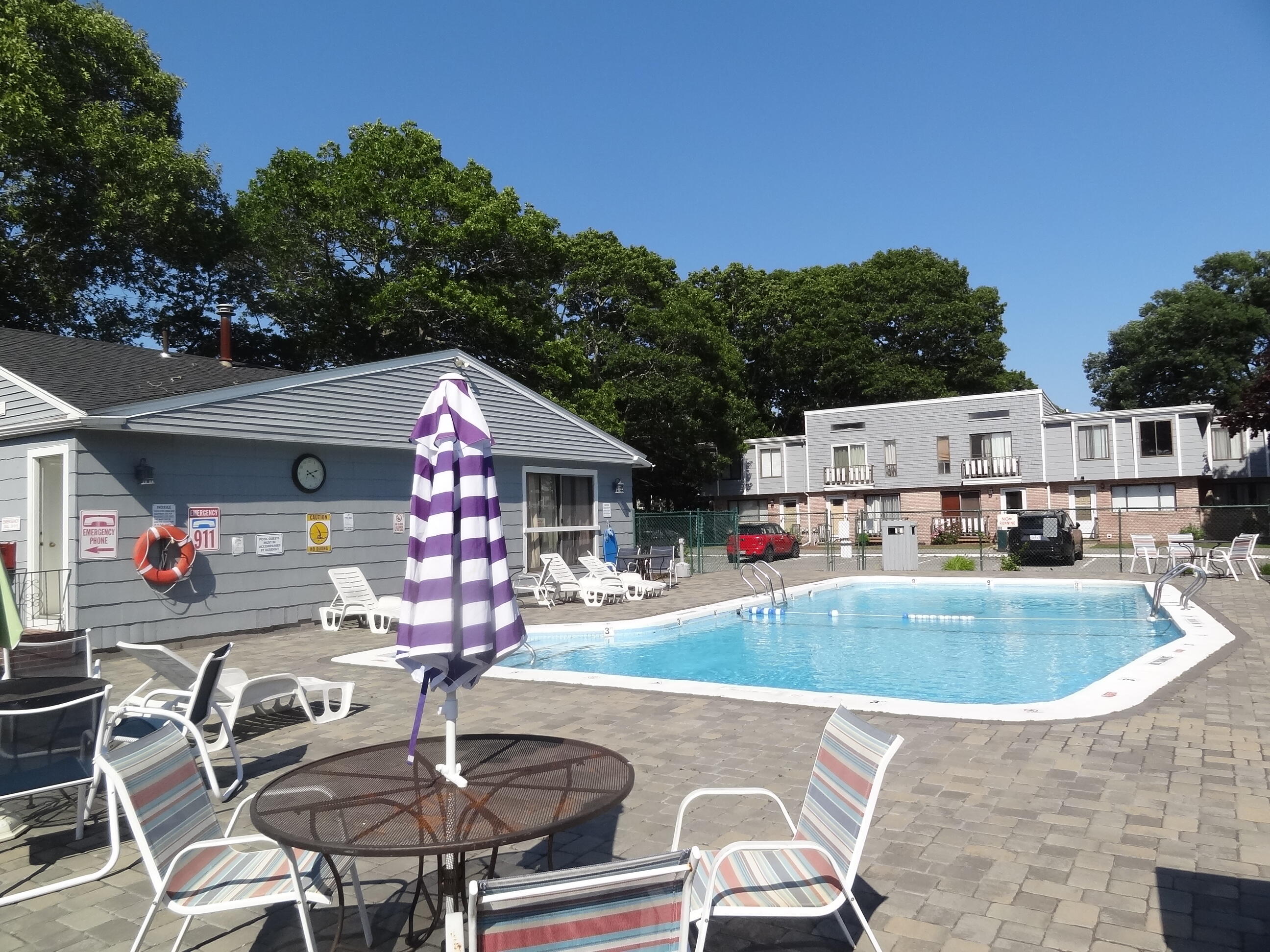329 W Main Street Hyannis MA 02601