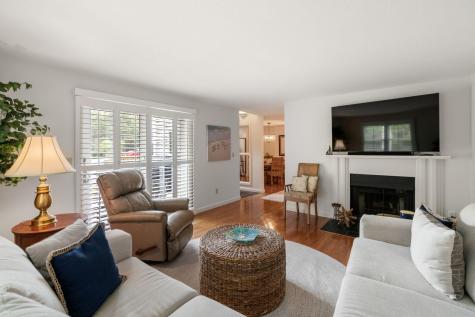 28 Chilmark Drive Falmouth MA 02536