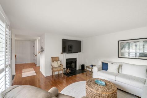 28 Chilmark Drive Falmouth MA 02536