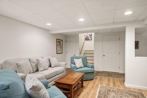 28 Chilmark Drive Falmouth MA 02536