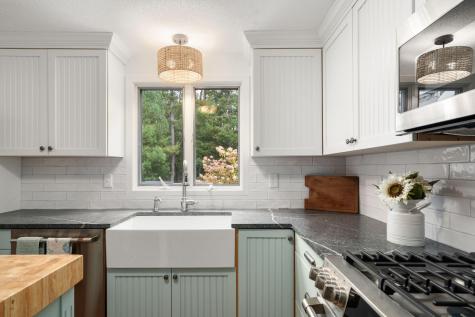 28 Chilmark Drive Falmouth MA 02536