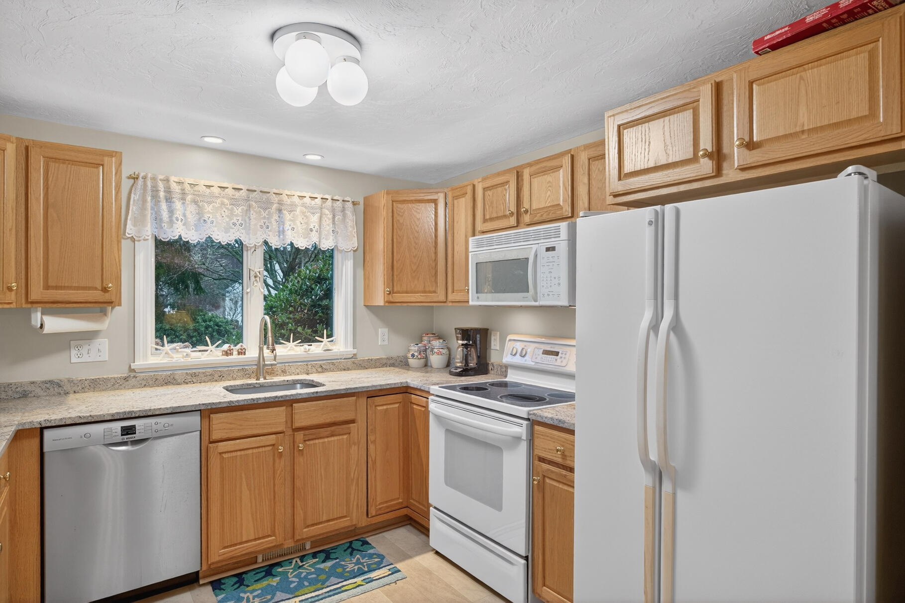 18 Windward Street Mashpee MA 02649