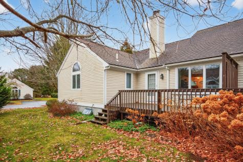 18 Windward Street Mashpee MA 02649