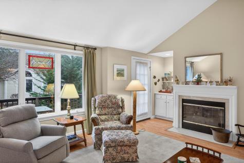 18 Windward Street Mashpee MA 02649