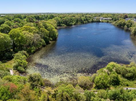 354 Gifford Falmouth MA 02540