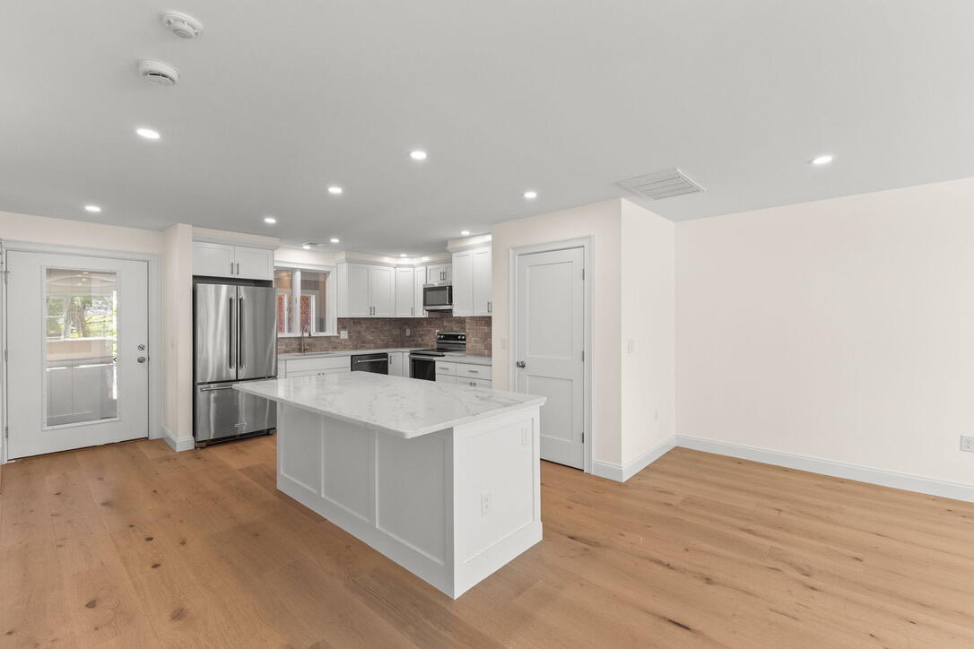 354 Gifford Falmouth MA 02540