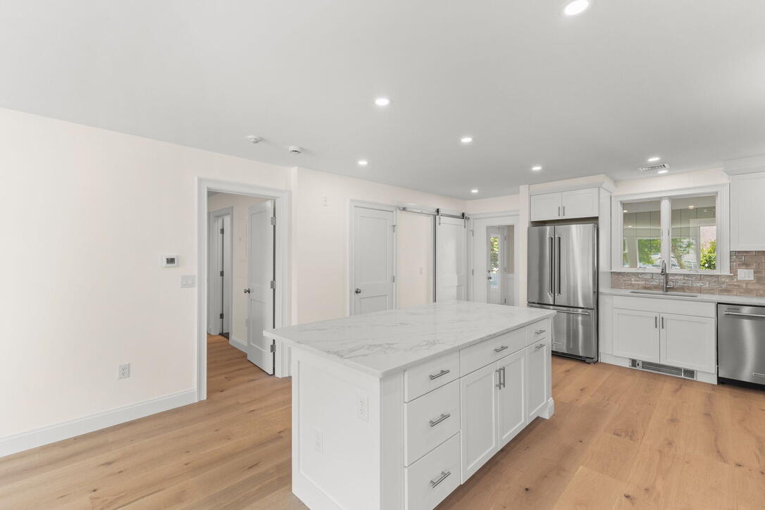 354 Gifford Falmouth MA 02540