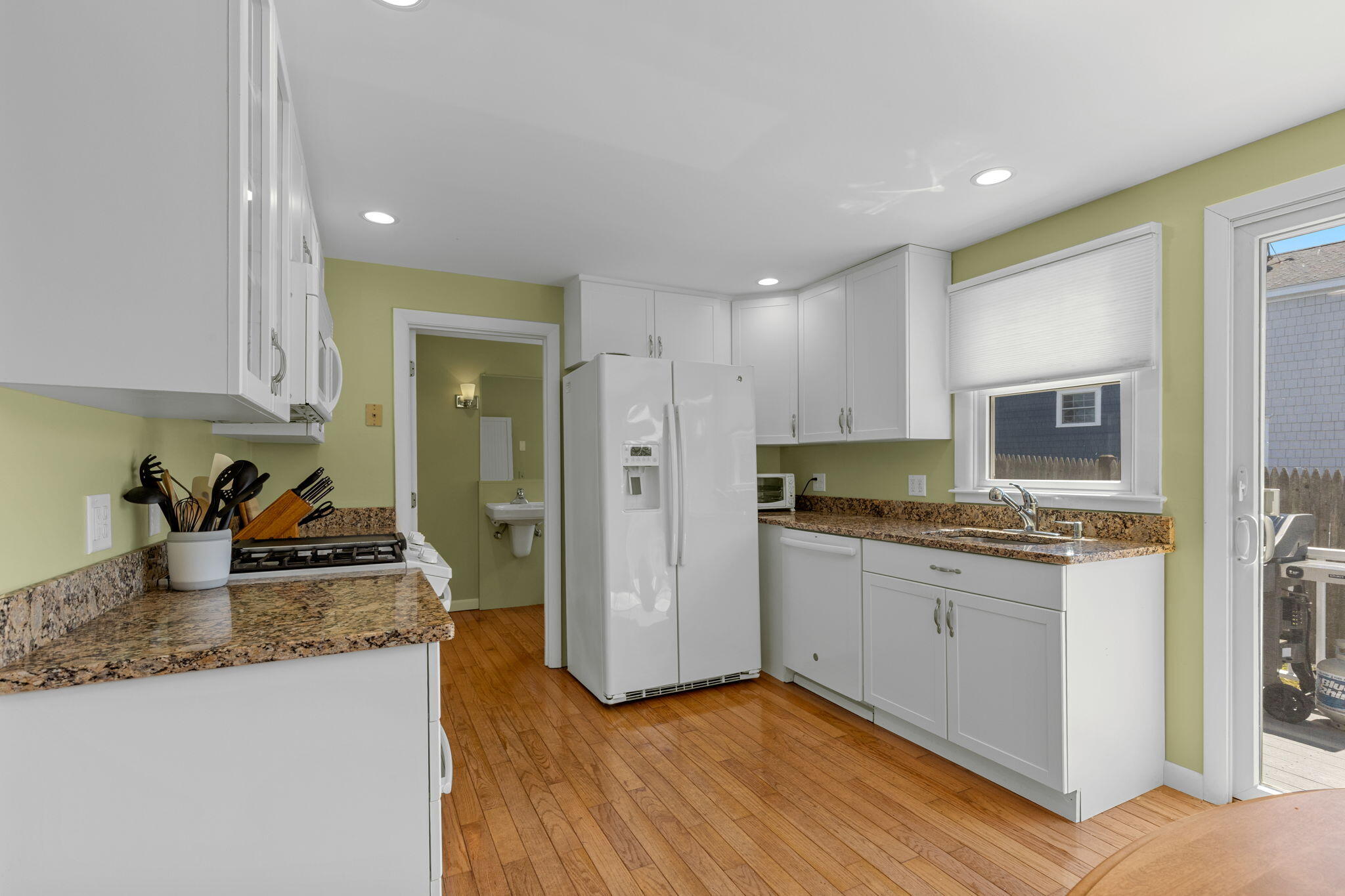 14 Old Colony Way MA 02657