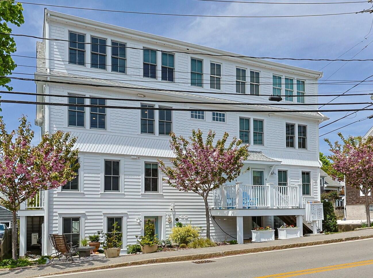 58 Bradford Street Provincetown MA 02657