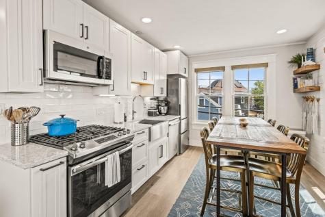 58 Bradford Street Provincetown MA 02657