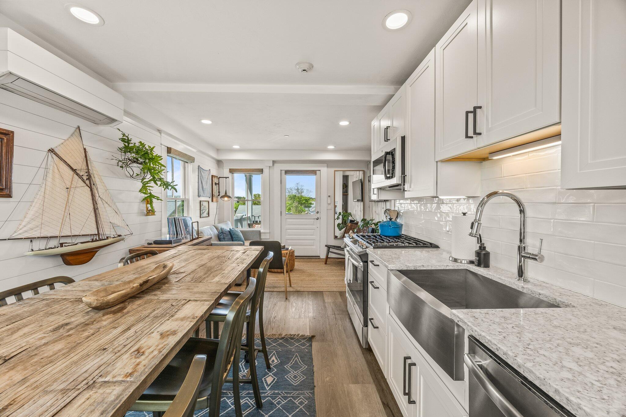 58 Bradford Street Provincetown MA 02657